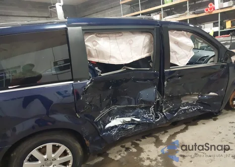 2014 Chrysler Town & Country Touring from USA, damaged, VIN 2C4RC1BG5ER438203